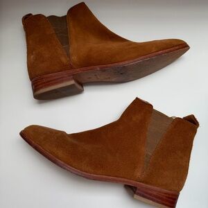 Nisolo Eva Tan Suede Ankle Boots